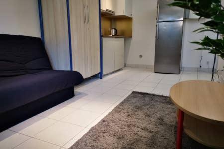 Charmant Studio Meuble 30 Min Paris, 5 Min Evry, Proche Aeroport Orly Ris-Orangis المظهر الخارجي الصورة